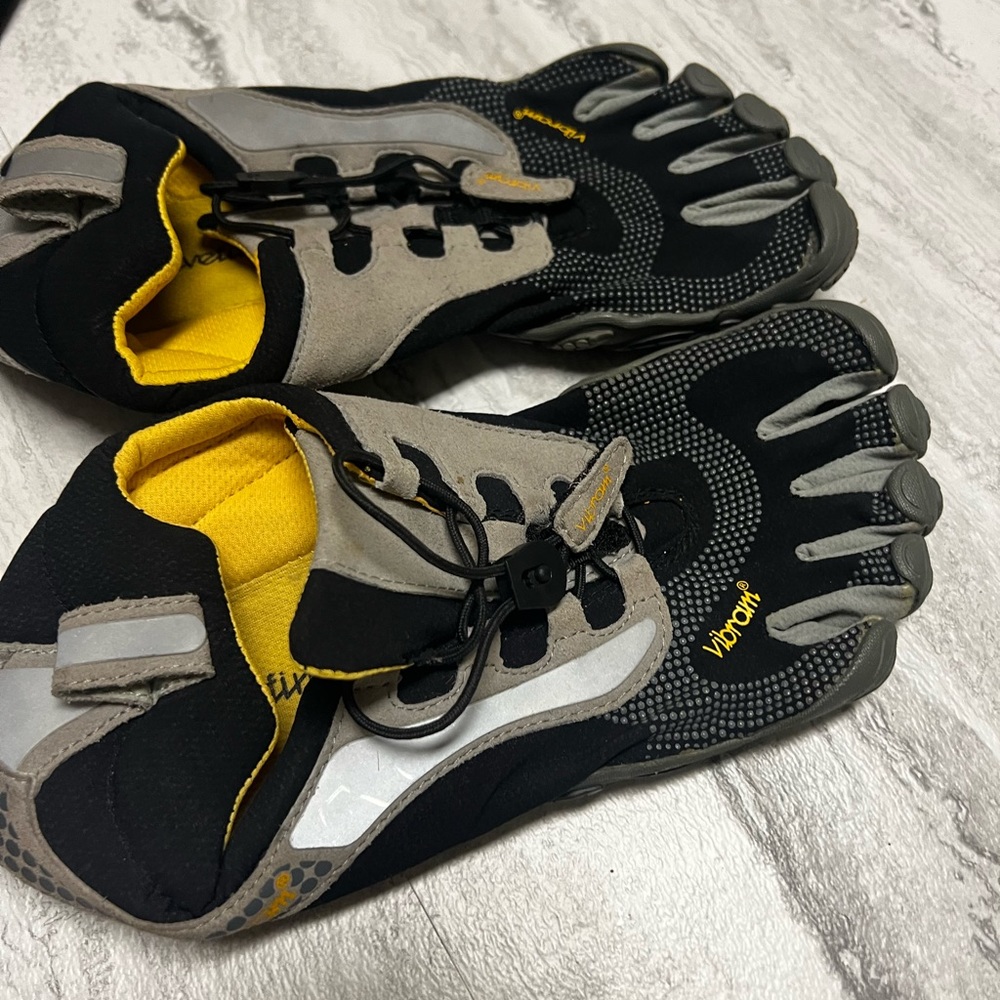 Vibram 5 Finger Shoes